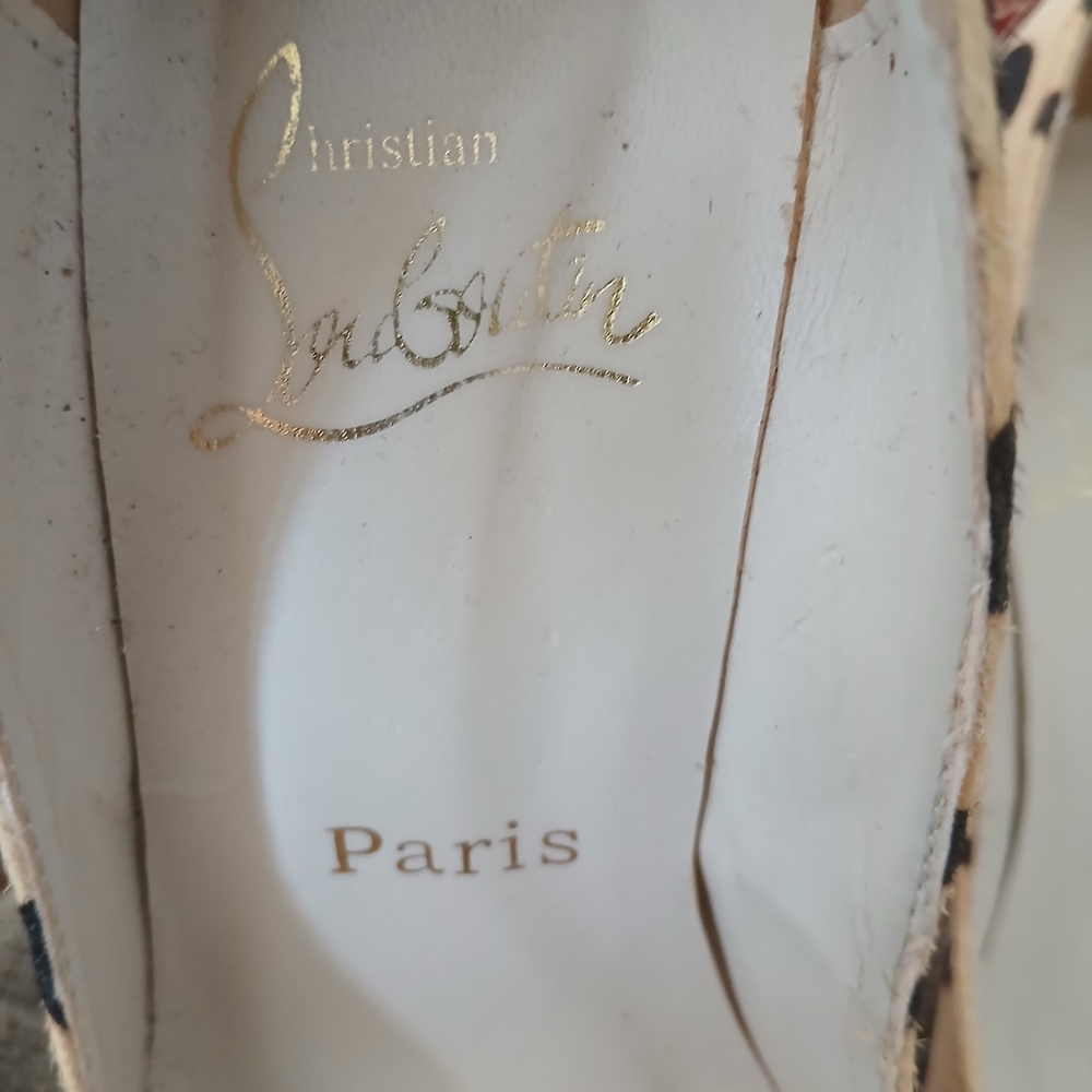 Christian Louboutin Spotted Black and Tan Heels - Picture 3 of 10